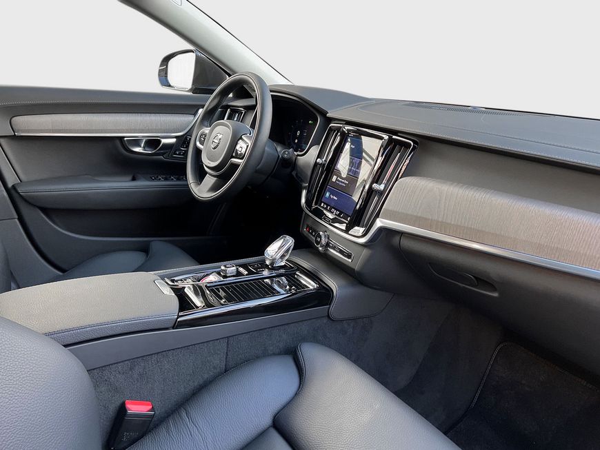 Volvo  T6 Recharge AWD Geartronic  186 kW, 5-türig (Benzin/Elektro-PlugIn)