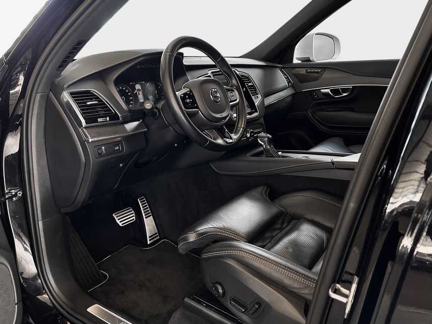 Volvo  D5 AWD R-Design Aut Belüftete-Massagesitze