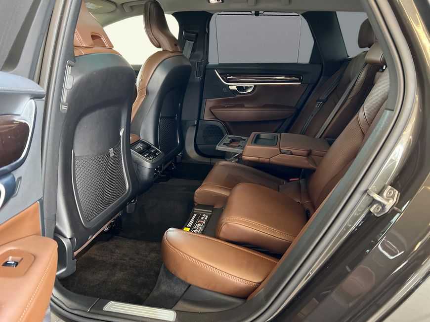 Volvo  T6 AWD  Aut Belüftete-Massagesitze