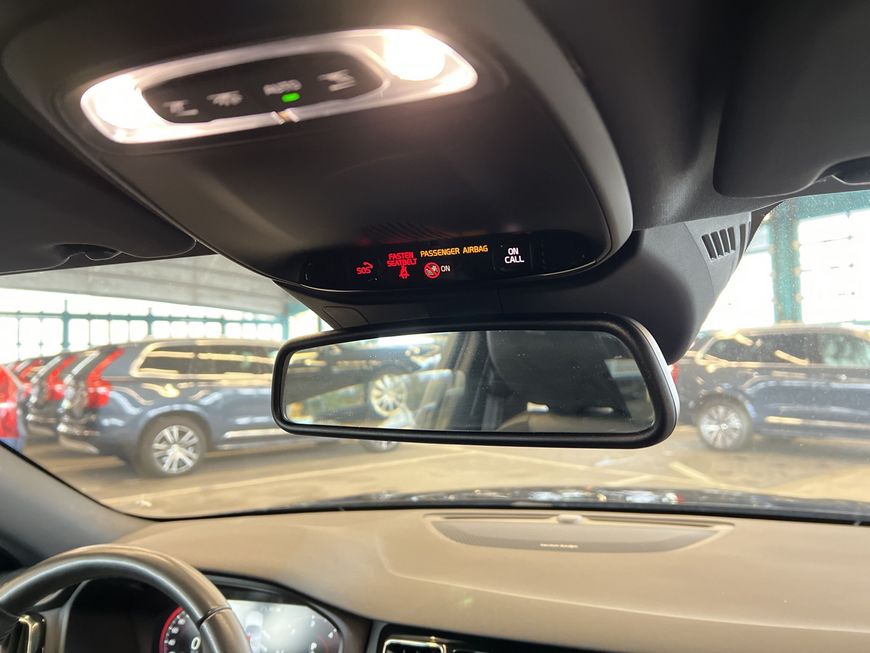 Volvo  D3  Aut LED CD Einparkhilfe v+h 17'