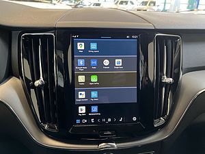 Volvo  B4 Momentum-Pro Aut PilotAssist AHK Navi LED