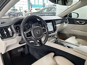 Volvo  T5  Aut PilotAssist BLIS Navi LED