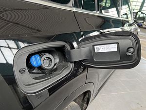 Volvo  B5 AWD 7S Momentum-Pro Aut Leder Navi LED