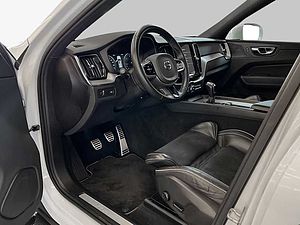 Volvo  D4 R-Design Glasd ACC BLIS 360° Navi VollLED