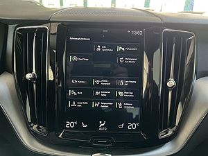 Volvo  T5 AWD Aut 360° BLIS Navi Voll-LED 19' CD