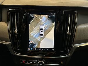 Volvo  B5 AWD  Aut Glasd 360° Navi 19'