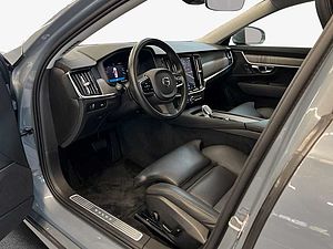 Volvo  B5 AWD  Aut Glasd 360° Navi 19'