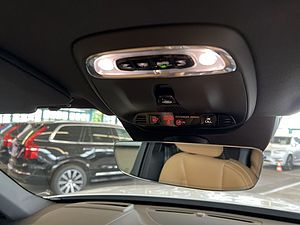 Volvo  B5 AWD 5S  Aut Glasd HeadUp 360°