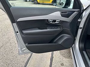 Volvo  B5 AWD 7S Ultimate-Dark Glasd HeadUp Navi 3D