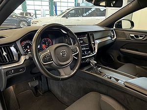 Volvo  D3  Aut LED CD Einparkhilfe v+h 17'
